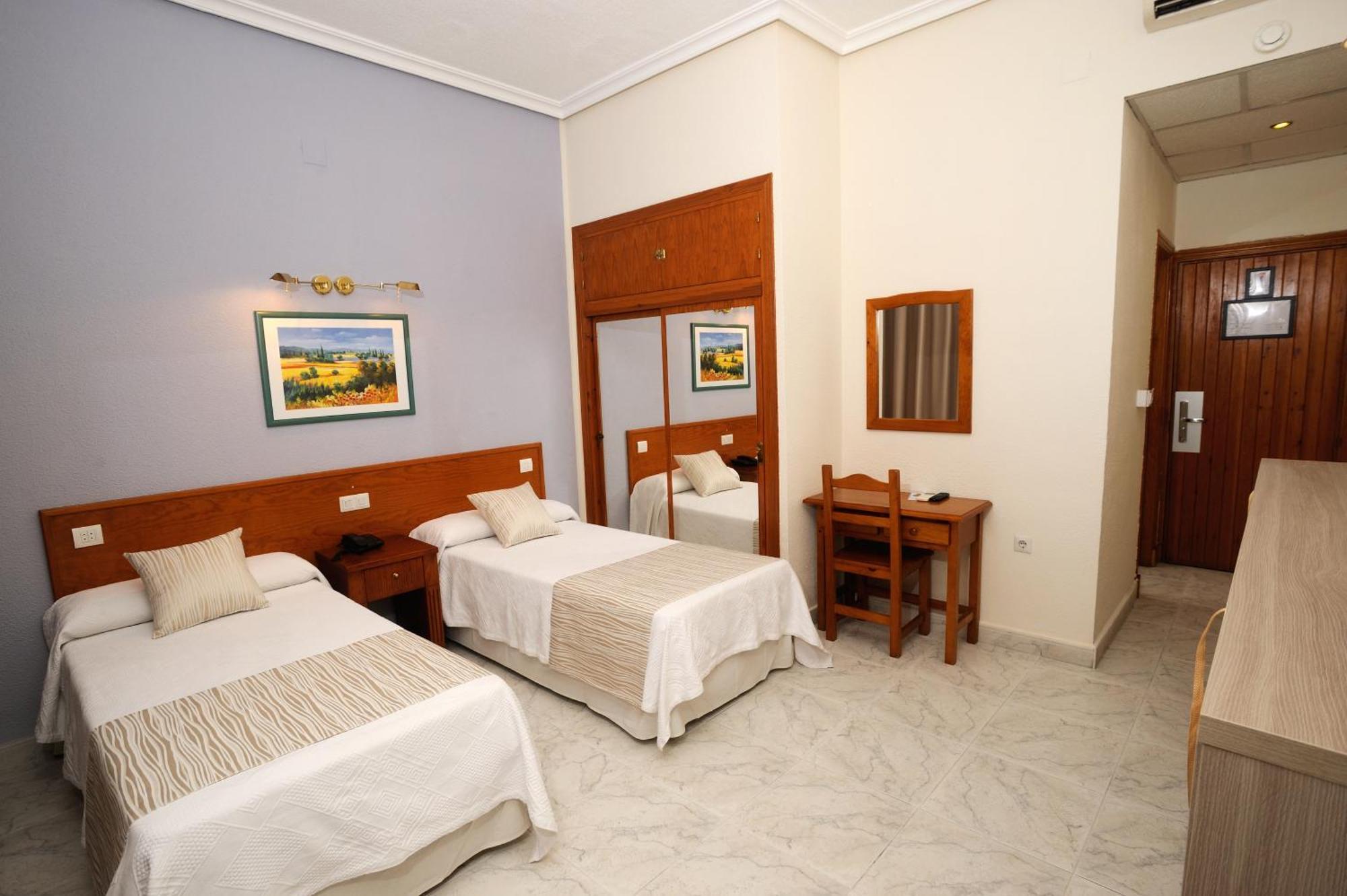 Hotel Complejo Los Rosales Torremolinos Luaran gambar